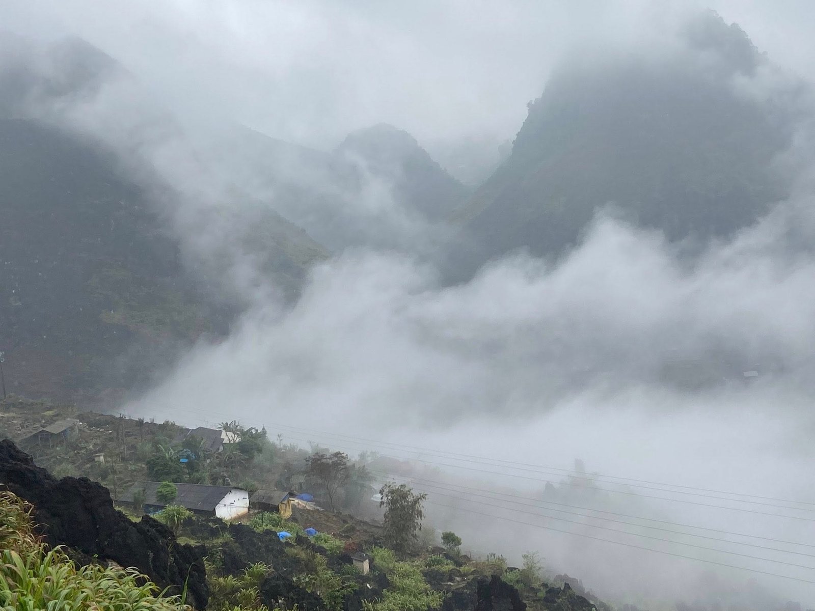 1773384264_electric bike Ha Giang Loop.jpg